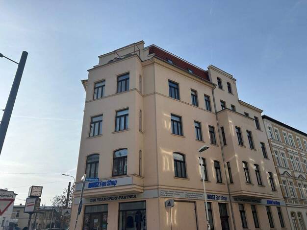 Wohnung zur Miete 860 € 4 Zimmer 100,9 m² frei ab sofort Bertramstraße 20 Innenstadt Halle (Saale) 06110