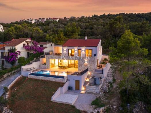 Haus zum Kauf 990.000 € 4 Zimmer 294 m² Mali Iz, Zadar - Okolica Rava