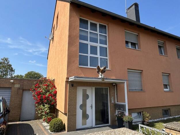 Mehrfamilienhaus zum Kauf provisionsfrei 599.000 € 9 Zimmer 271 m² 596 m² Grundstück Aligse Lehrte 31275