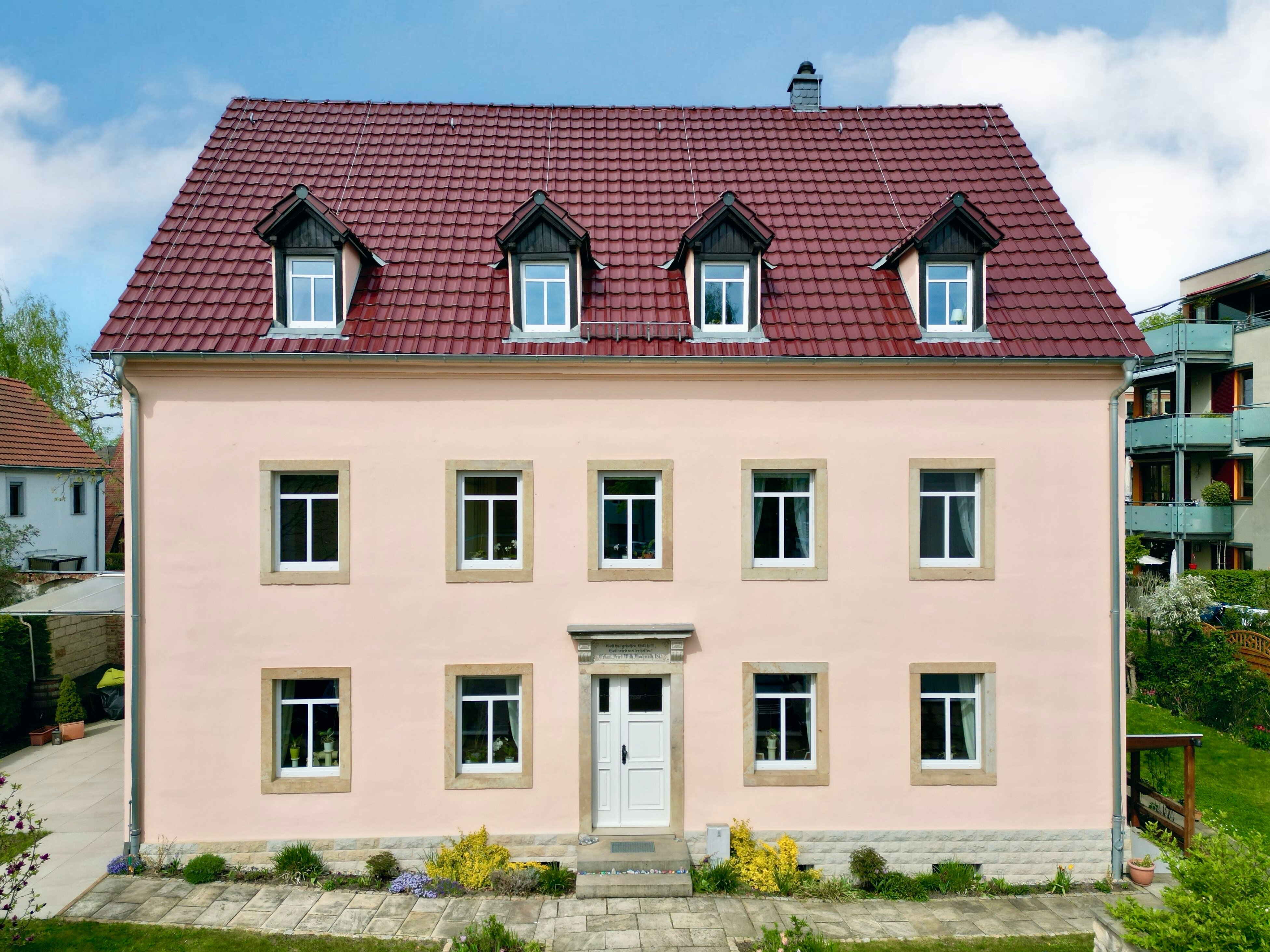 Einfamilienhaus zum Kauf 787.000 € 10 Zimmer 315 m²<br/>Wohnfläche 650 m²<br/>Grundstück Kleinzschachwitz-Süd Dresden 01067