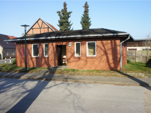 Haus zum Kauf provisionsfrei 18.000 € 3 Zimmer 271 m² Grundstück Lenzen Lenzen (Elbe) 19309