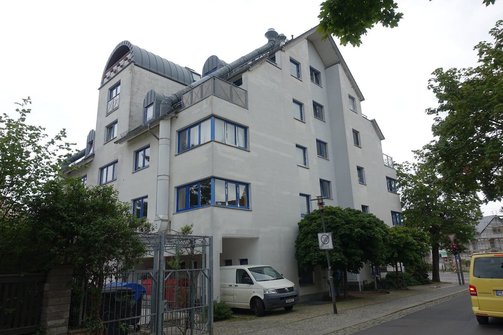 Bürogebäude zur Miete provisionsfrei 355 € 44,3 m²<br/>Bürofläche Gutenbergstraße 2a Radebeul 01445