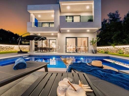 Einfamilienhaus zum Kauf 1.500.000 € 5 Zimmer 370 m² Privlaka Privlaka 23233