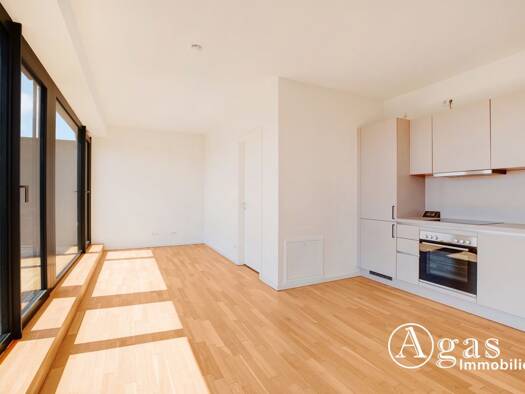 Wohnung zur Miete 1.900 € 2 Zimmer 67 m² 7. Geschoss frei ab 01.09.2026 Zimmerstraße 93 Mitte Mitte 10117