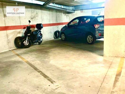 Tiefgaragenstellplatz zum Kauf 24.000 € Porto 07680