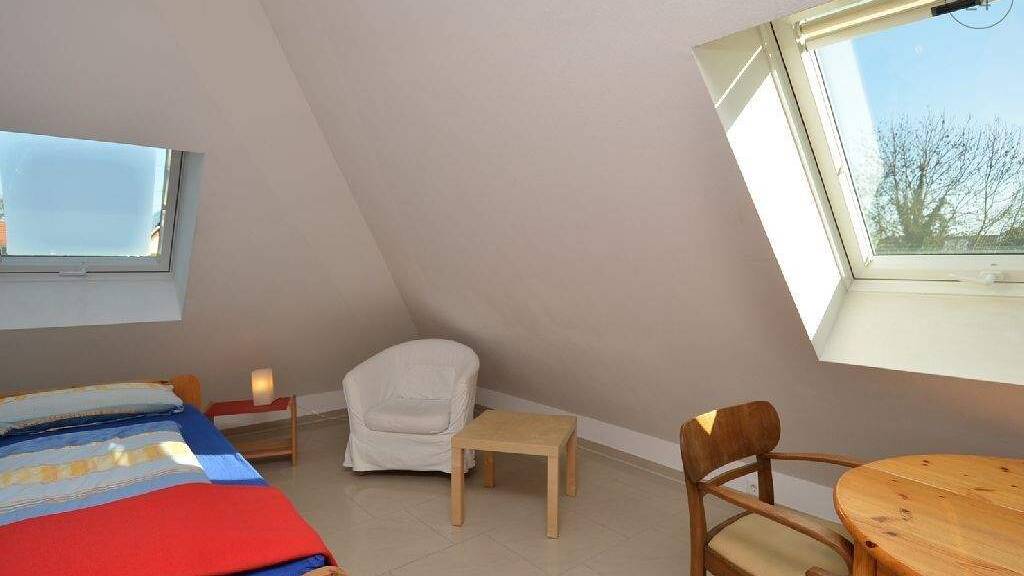 Studio zur Miete Wohnen auf Zeit 590 € 1 Zimmer 18 m² frei ab 01.04.2026 Kriegshaber Augsburg 86156