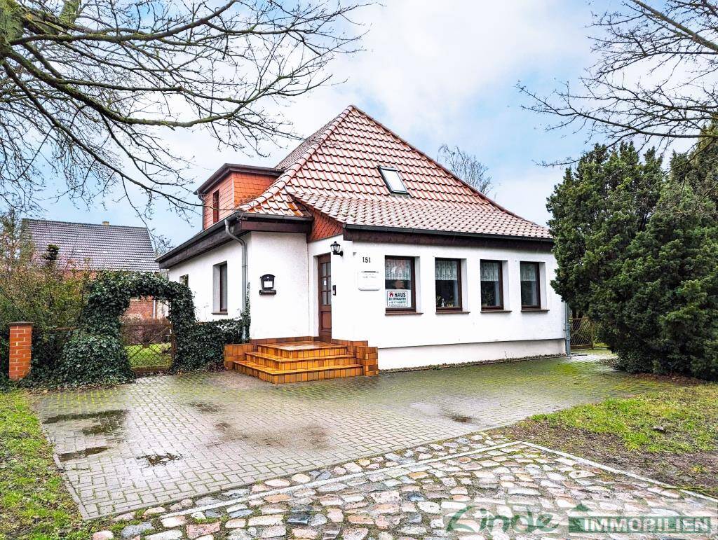 Einfamilienhaus zum Kauf 295.000 € 4 Zimmer 136 m²<br/>Wohnfläche 1.200 m²<br/>Grundstück Pasewalk Pasewalk 17309