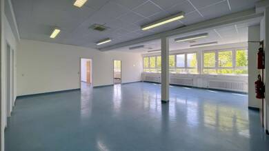 Bürofläche zur Miete 2.100 € 210 m² Bürofläche St. Georgen - Nord Freiburg im Breisgau 79111