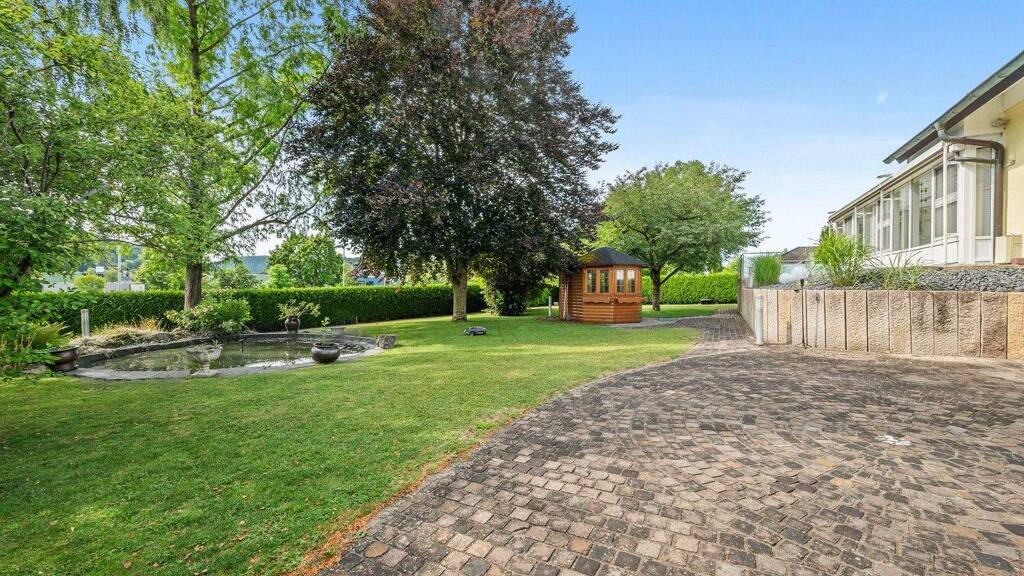 Einfamilienhaus zum Kauf provisionsfrei 620.000 € 9 Zimmer 240 m² 1.109 m² Grundstück Mühlheim 78570