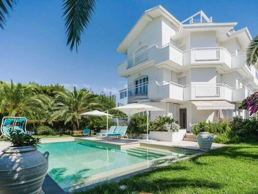 Reihenendhaus zum Kauf 1.600.000 € 5 Zimmer 160 m² 300 m² Grundstück frei ab sofort Cinquale-Montignoso 54038