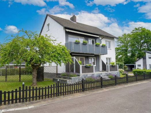 Mehrfamilienhaus zum Kauf 349.000 € 3 Zimmer 165 m² 850 m² Grundstück frei ab sofort Hofbrede 13 Mennighüffen Löhne 32584