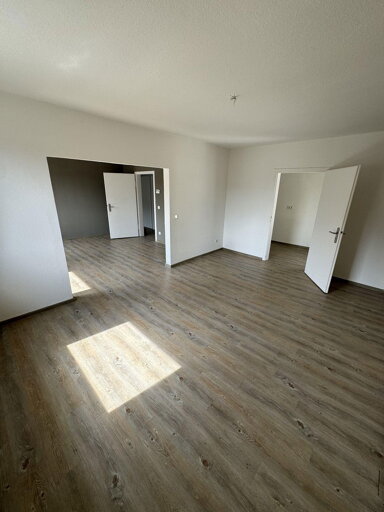 Wohnung zur Miete 700 € 3 Zimmer 87 m² 2. Geschoss Hochlarmarkstraße 134 Hochlarmark Recklinghausen 45661