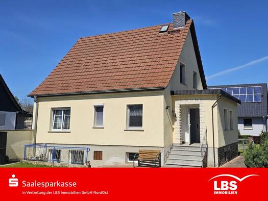 Einfamilienhaus zum Kauf 281.300 € 5 Zimmer 107 m² 753 m² Grundstück Langenbogen Teutschenthal 06179