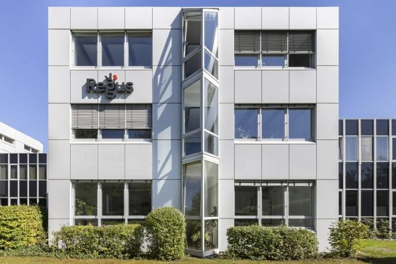 Büro-/Praxisfläche zur Miete 349 € 50 m² Bürofläche teilbar von 8 m² bis 50 m² Carl Zeiss Ring 15a Ismaning Ismaning 85737