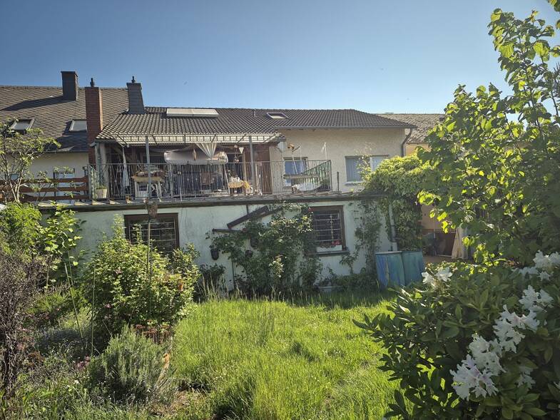 Reihenmittelhaus zum Kauf 320.000 € 8 Zimmer 241,5 m² 1.251 m² Grundstück Bombogen Wittlich-Bombogen 54516
