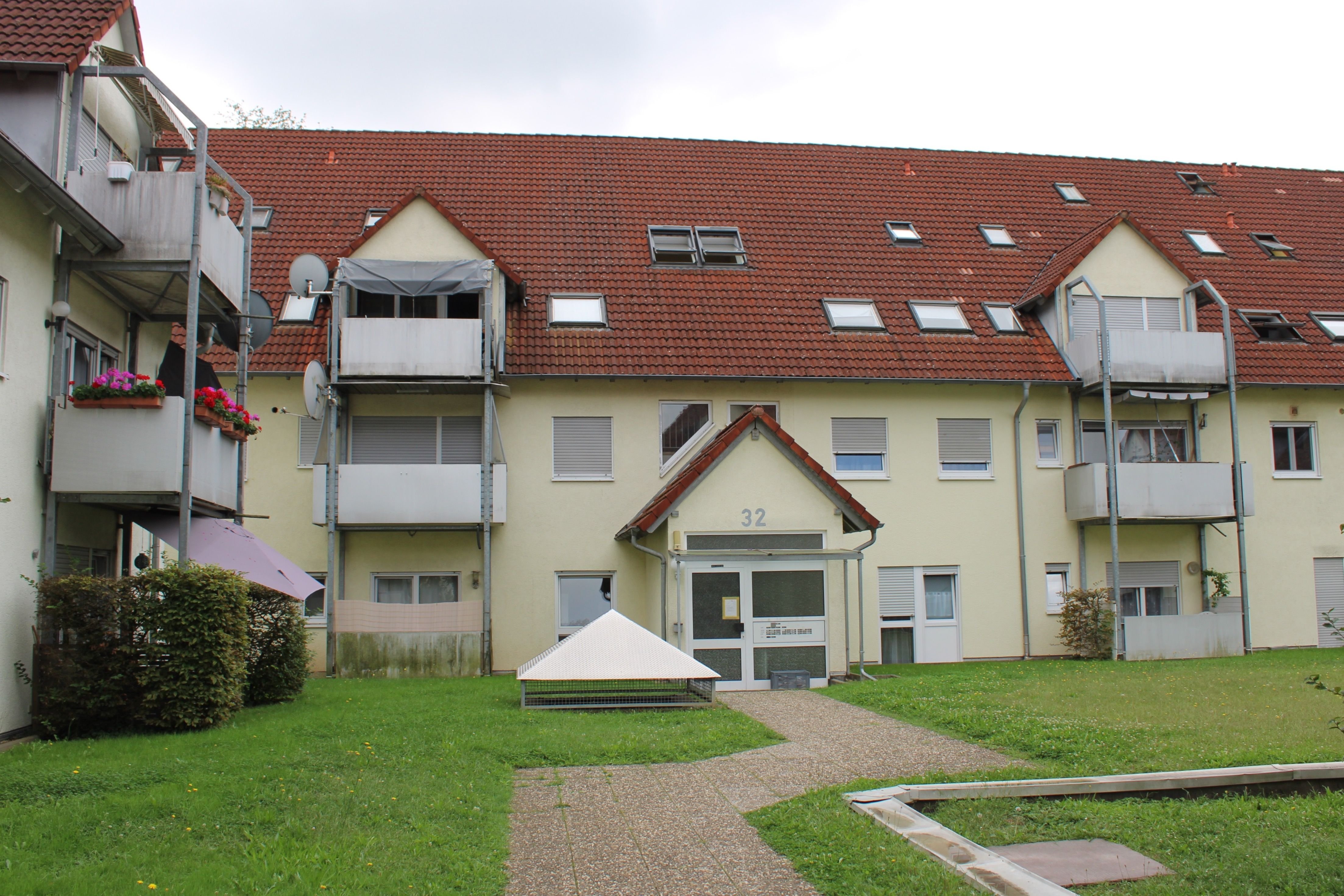 Wohnung zum Kauf 199.000 € 3 Zimmer 67 m²<br/>Wohnfläche 1.<br/>Geschoss Niederbühl Rastatt 76437