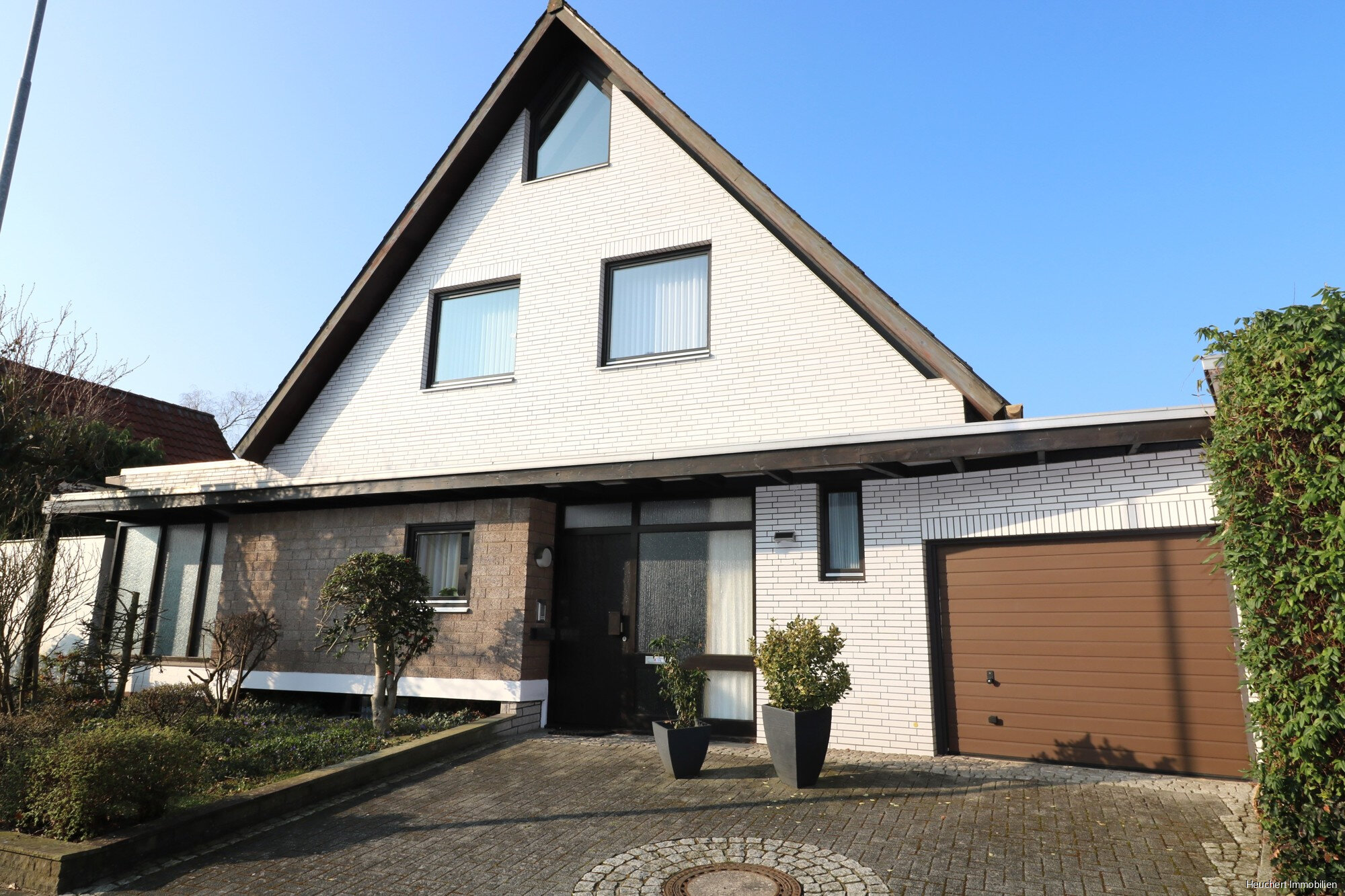 Einfamilienhaus zum Kauf 310.000 € 5 Zimmer 138,4 m²<br/>Wohnfläche 782 m²<br/>Grundstück Gifhorn Gifhorn 38518