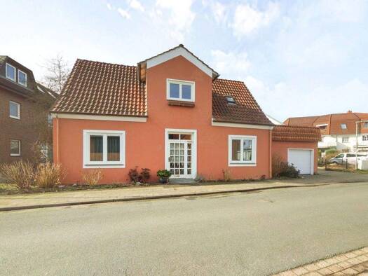 Einfamilienhaus zum Kauf provisionsfrei als Kapitalanlage geeignet 270.000 € 7 Zimmer 150 m² 380 m² Grundstück Innenstadt Osterholz-Scharmbeck 27711