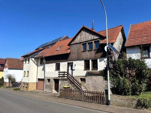 Einfamilienhaus zum Kauf 46.900 € 4 Zimmer 100 m² 108 m² Grundstück Ulrichsteiner Straße 34 Stumpertenrod Feldatal 36325
