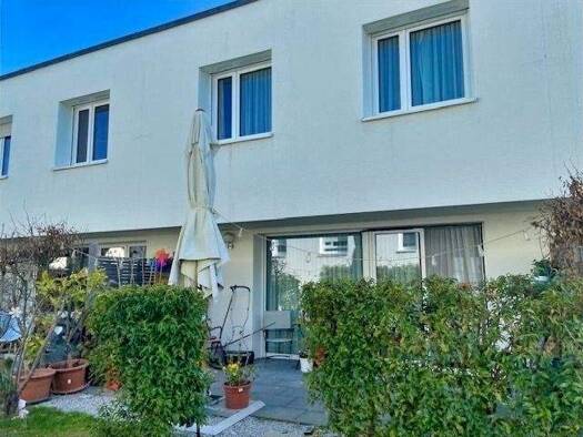 Reihenmittelhaus zum Kauf 575.000 € 5,5 Zimmer 119,6 m² 171 m² Grundstück frei ab 01.03.2026 Fischbach Friedrichshafen 88048