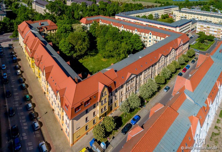 Wohnung zur Miete 378 € 2 Zimmer 54 m²<br/>Wohnfläche 1.<br/>Geschoss 01.03.2025<br/>Verfügbarkeit Roßlauer Straße 8 Dessauer Straße Magdeburg 39114