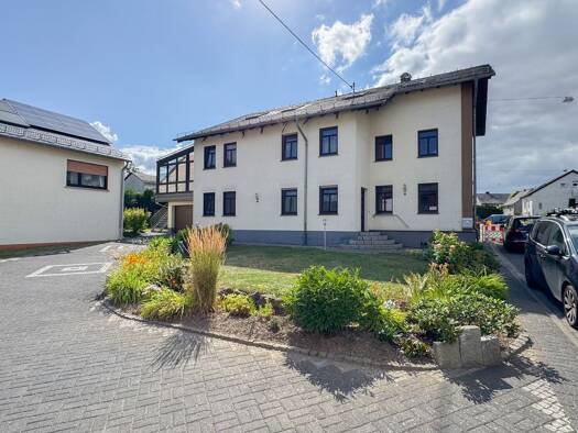 Einfamilienhaus zum Kauf 449.000 € 8 Zimmer 207 m² 495 m² Grundstück Diez 65582