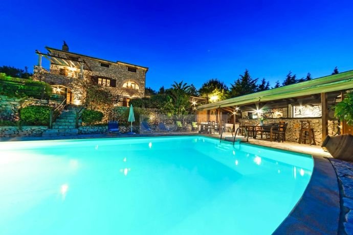 Villa zum Kauf 950.000 € 13 Zimmer 365 m²<br/>Wohnfläche 4.193 m²<br/>Grundstück Zakynthos - Volimes 29090