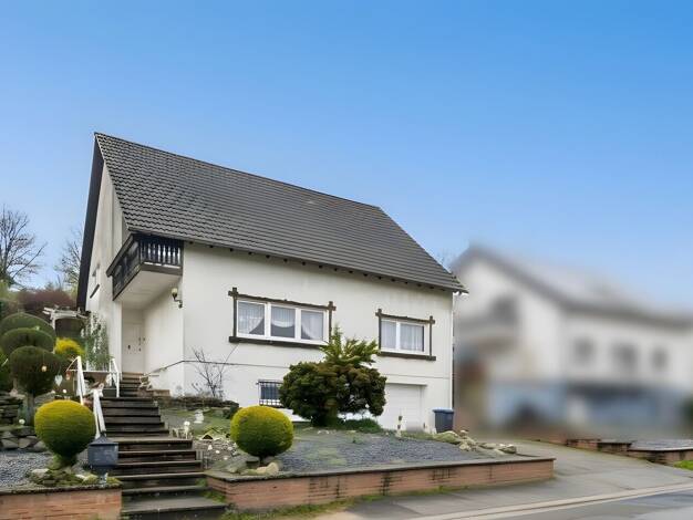 Einfamilienhaus zum Kauf 275.000 € 8 Zimmer 180 m² 704 m² Grundstück Bierbach Blieskastel / Bierbach 66440