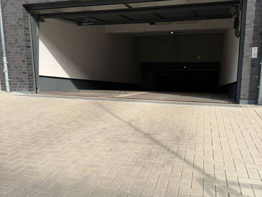 Tiefgarage zur Miete provisionsfrei 100 € 6 m² Benrath Düsseldorf 40597