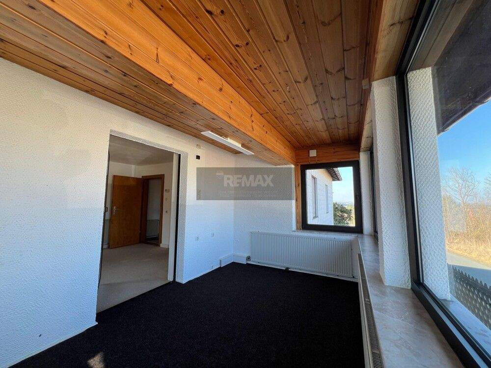 Immobilie in Zell im Fichtelgebirge - Charmanter Bungalow mit großem Garten und Potenzial in Zell im Fichtelgebirge - Bild 3