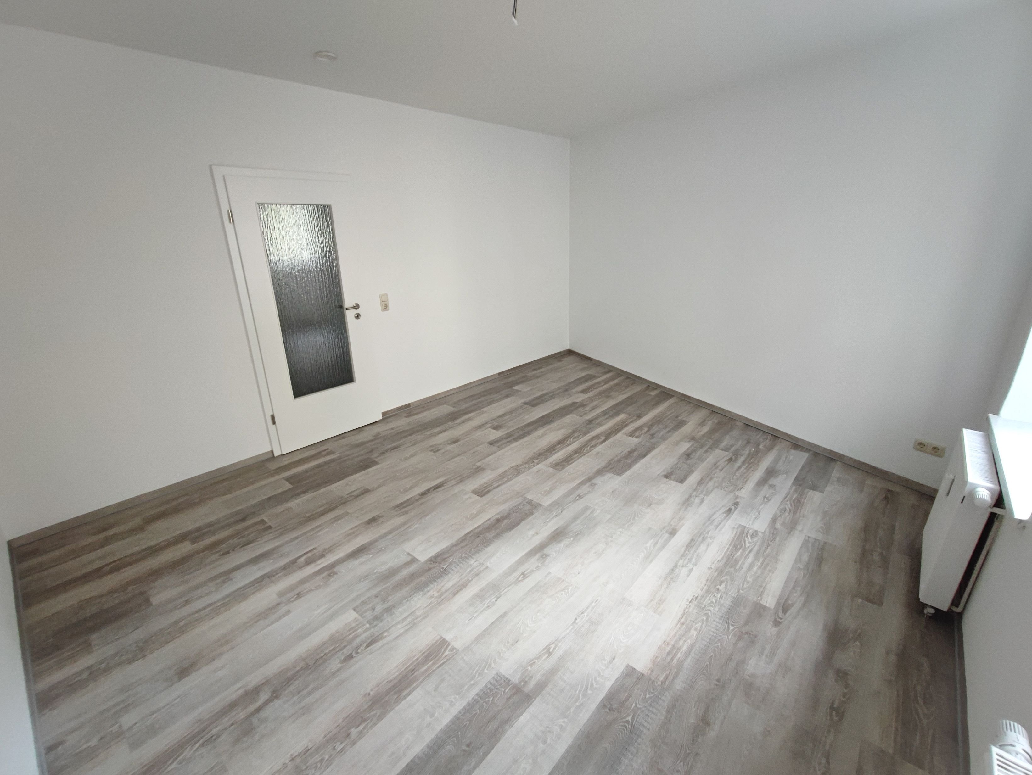 Wohnung zur Miete nur mit Wohnberechtigungsschein 320,34 € 3 Zimmer 65,1 m²<br/>Wohnfläche EG<br/>Geschoss ab sofort<br/>Verfügbarkeit Alt-Untermhaus / Siedlung Gera 07548