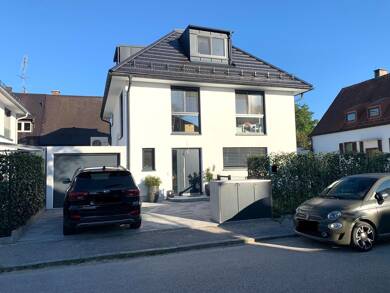 Einfamilienhaus zur Miete 5.300 € 7 Zimmer 187,3 m² 303 m² Grundstück frei ab 01.10.2025 München 81739