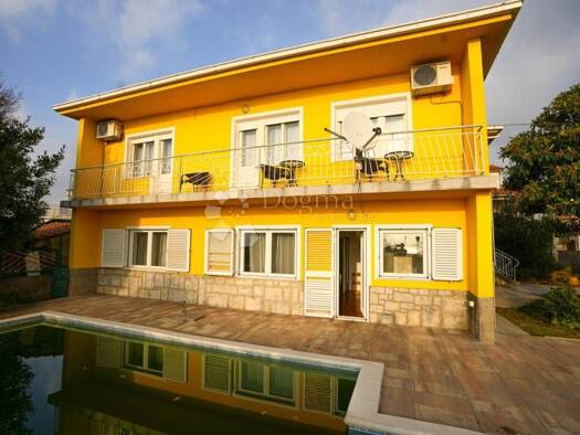 Haus zur Miete 2.500 € 7 Zimmer 160 m² Doricici, Kostrena Kostrena