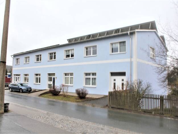 Wohn- und Geschäftshaus zum Kauf als Kapitalanlage geeignet 395.000 € 775,2 m² 2.438 m² Grundstück Kottengrüner Hauptstraße 30b,30c,32 Werda 08223