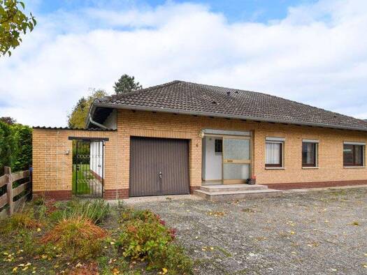 Bungalow zum Kauf 330.000 € 4 Zimmer 128 m² 886 m² Grundstück Gifhorn 38518