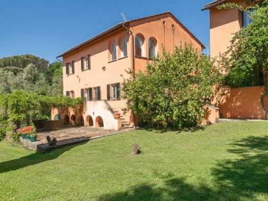 Haus zum Kauf 2.200.000 € 920 m² 173.000 m² Grundstück Vecchiano 56019