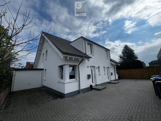 Doppelhaushälfte zur Miete 1.300 € 4,5 Zimmer 152,7 m² 282 m² Grundstück frei ab 01.07.2026 Meerbeck Moers 47443