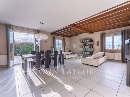 Villa zum Kauf provisionsfrei 375.000 € 8 Zimmer 168 m² 1.660 m² Grundstück Tarentaize-Beaubrun-Severine Saint-Étienne 42152