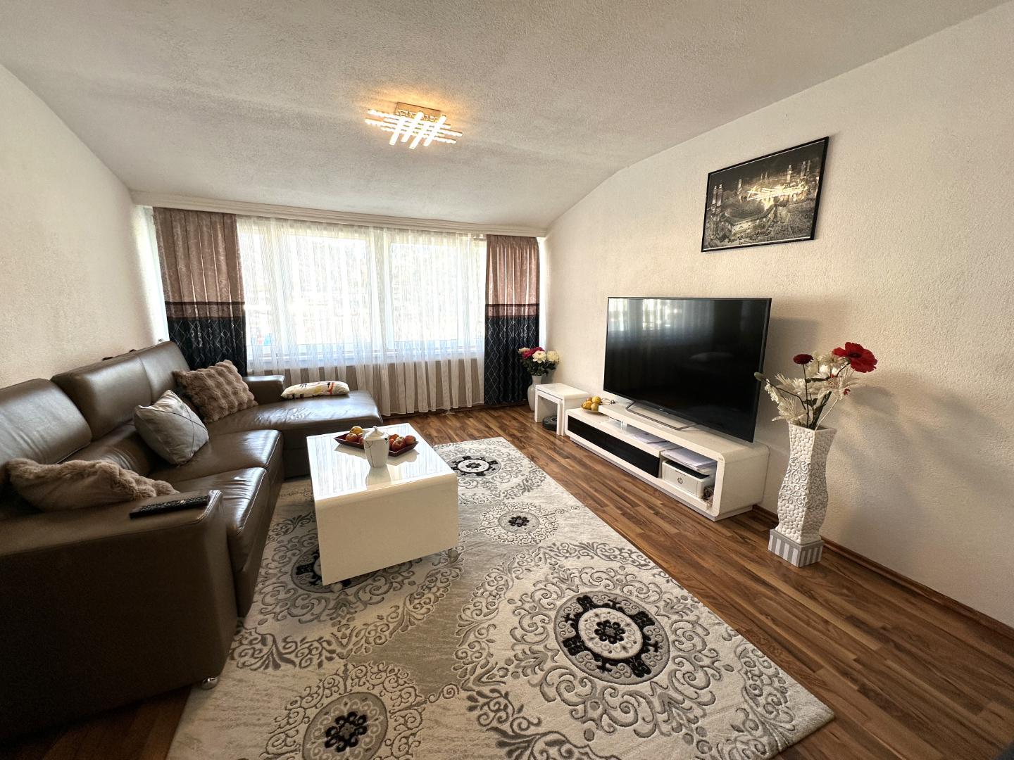 Einfamilienhaus zum Kauf 780.000 € 7 Zimmer 220 m²<br/>Wohnfläche 1.103 m²<br/>Grundstück Ötztal-Bahnhof 6430