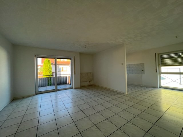 Wohnung zur Miete 590 € 3 Zimmer 74 m²<br/>Wohnfläche 1.<br/>Geschoss 01.12.2024<br/>Verfügbarkeit Großeicholzheim Seckach 74743