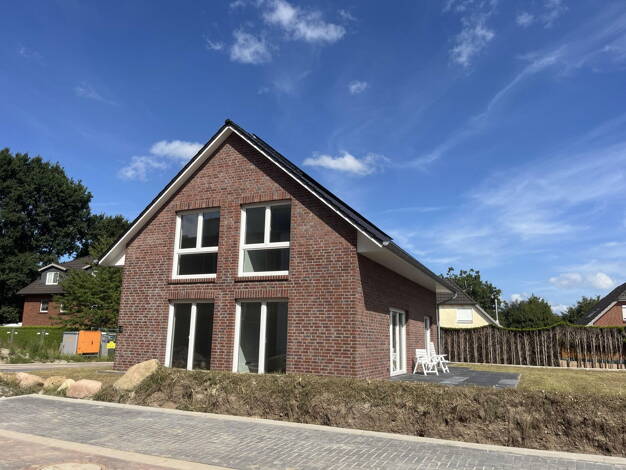 Einfamilienhaus zur Miete - Erstbezug 1.670 € 5 Zimmer 140 m² 511 m² Grundstück Am Eichhof 999 Innenstadt Osterholz-Scharmbeck 27711