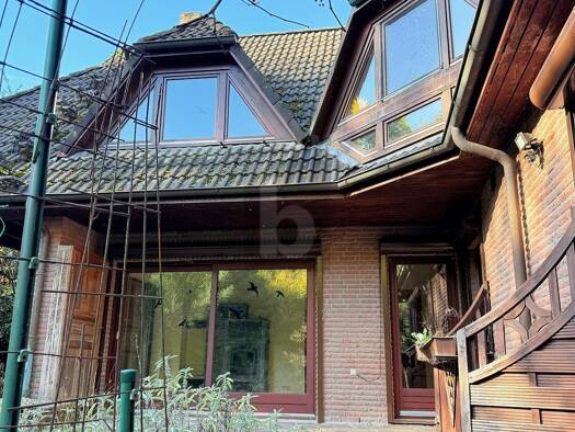 Einfamilienhaus zum Kauf 590.000 € 10 Zimmer 282 m² 1.030 m² Grundstück Rosdorf 25548