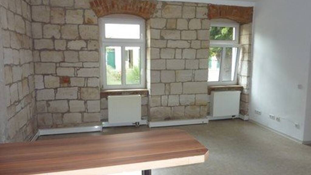 Wohnung zur Miete 270 € 2 Zimmer 43,1 m² EG frei ab sofort Zorbauer Hauptstraße 5 Zorbau Lützen 06686