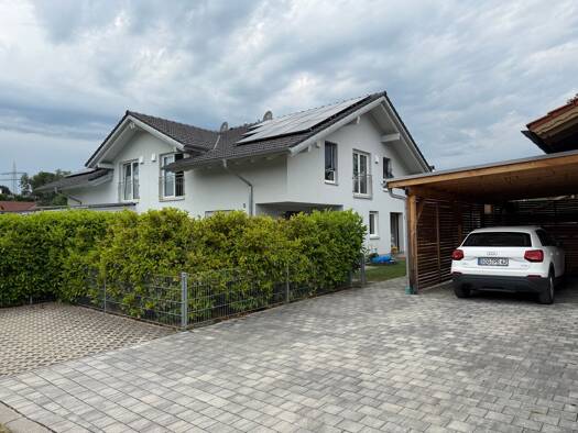 Doppelhaushälfte zur Miete 1.690 € 4 Zimmer 140 m² 485 m² Grundstück frei ab 01.11.2026 Sint-Niklaas-Straße Schongau 86956