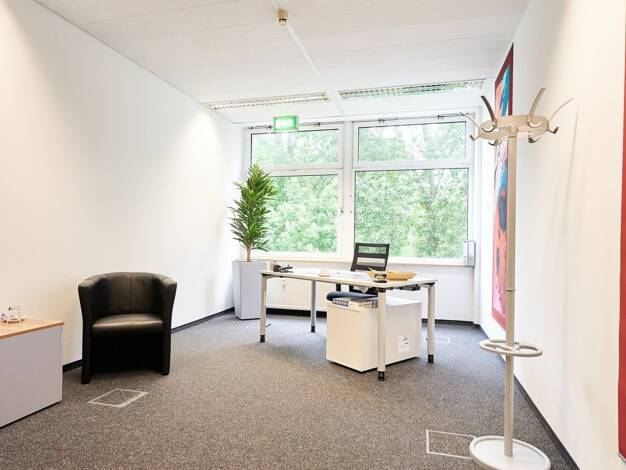 Bürofläche zur Miete 8,15 € 758,4 m² Bürofläche Osterbrooksweg 36 Schenefeld 22869