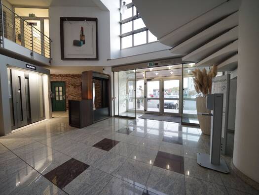 Bürofläche zur Miete 2.213 € 5 Zimmer 147,5 m² Bürofläche Rösrath 51503