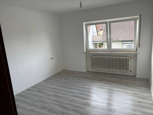 Wohnung zur Miete 750 € 2 Zimmer 84 m² Geschoss 1/3 frei ab sofort Külsheim Bad Windsheim 91438