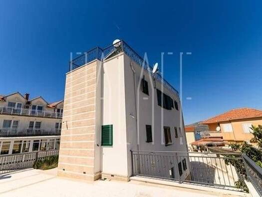 Einfamilienhaus zum Kauf 1.000.000 € 6 Zimmer 210 m² Okrug Donji 21223