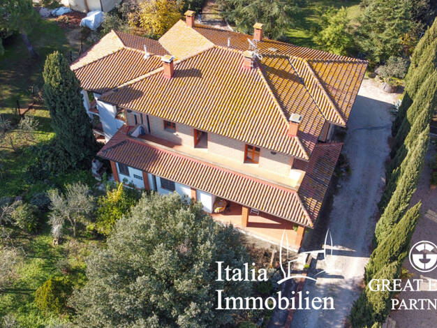 Villa zum Kauf 380.000 € 13 Zimmer 218 m² 10.000 m² Grundstück Paciano 06060