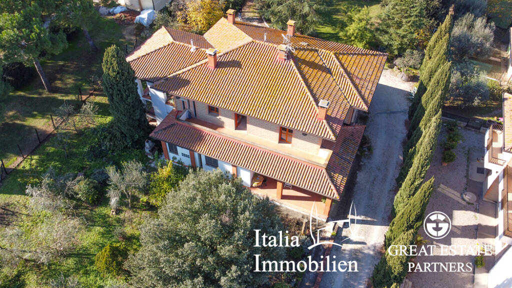 Villa zum Kauf 380.000 € 13 Zimmer 218 m² 10.000 m² Grundstück Paciano 06060